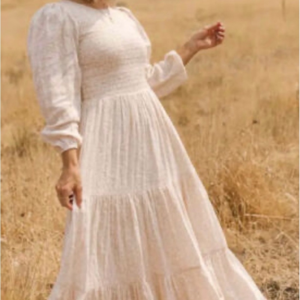 Ivy City co Lottie maxi dress Women’s Size Small Neutral Ivory Prairie.